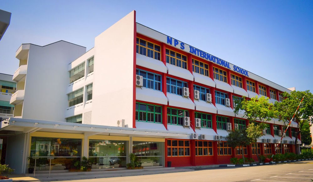 10 minutes drive from Urban Treasures to Nps International School