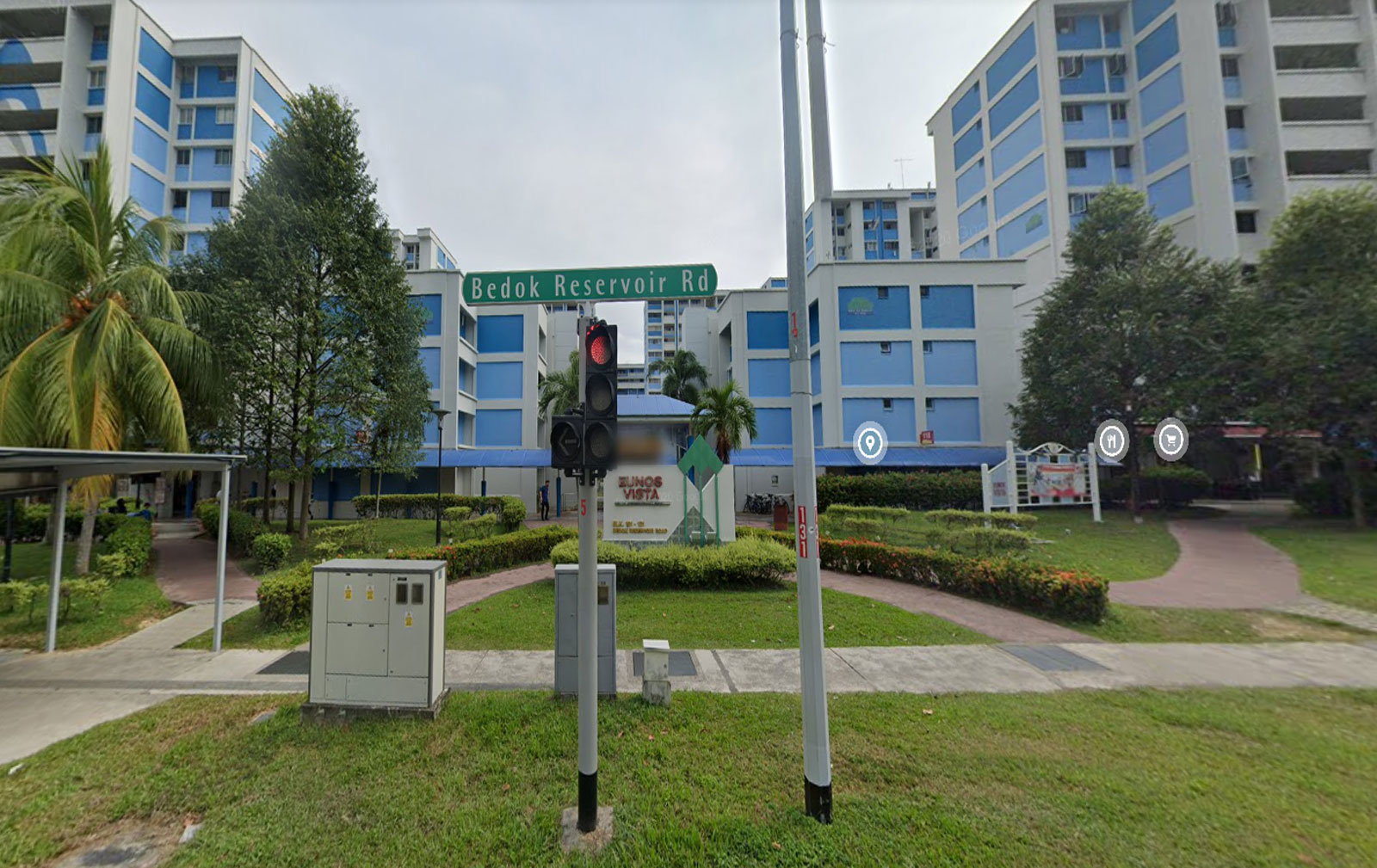 Approximately 7 minutes walk from Urban Treasures to The Community Hub @ Vista Singapore